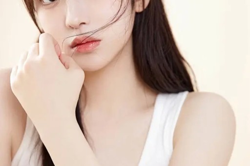 韩国“劣迹艺人”与好莱坞明星合影网友：黑历史都能洗成国际范