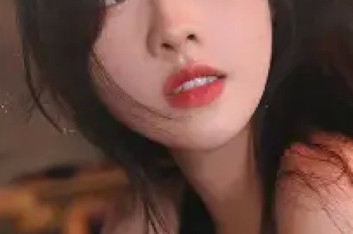 江疏影39岁凭“脚毛”上热搜背后藏着内娱对中年女星最大的傲慢