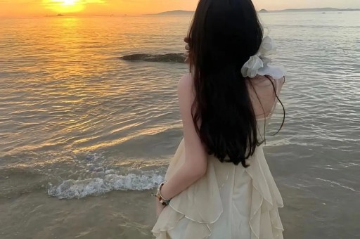 娱乐圈翻车明星盘点：童年偶像人设崩塌多人形象受损仅他毫发无伤